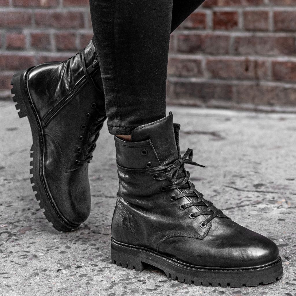 Women | Combat | Black