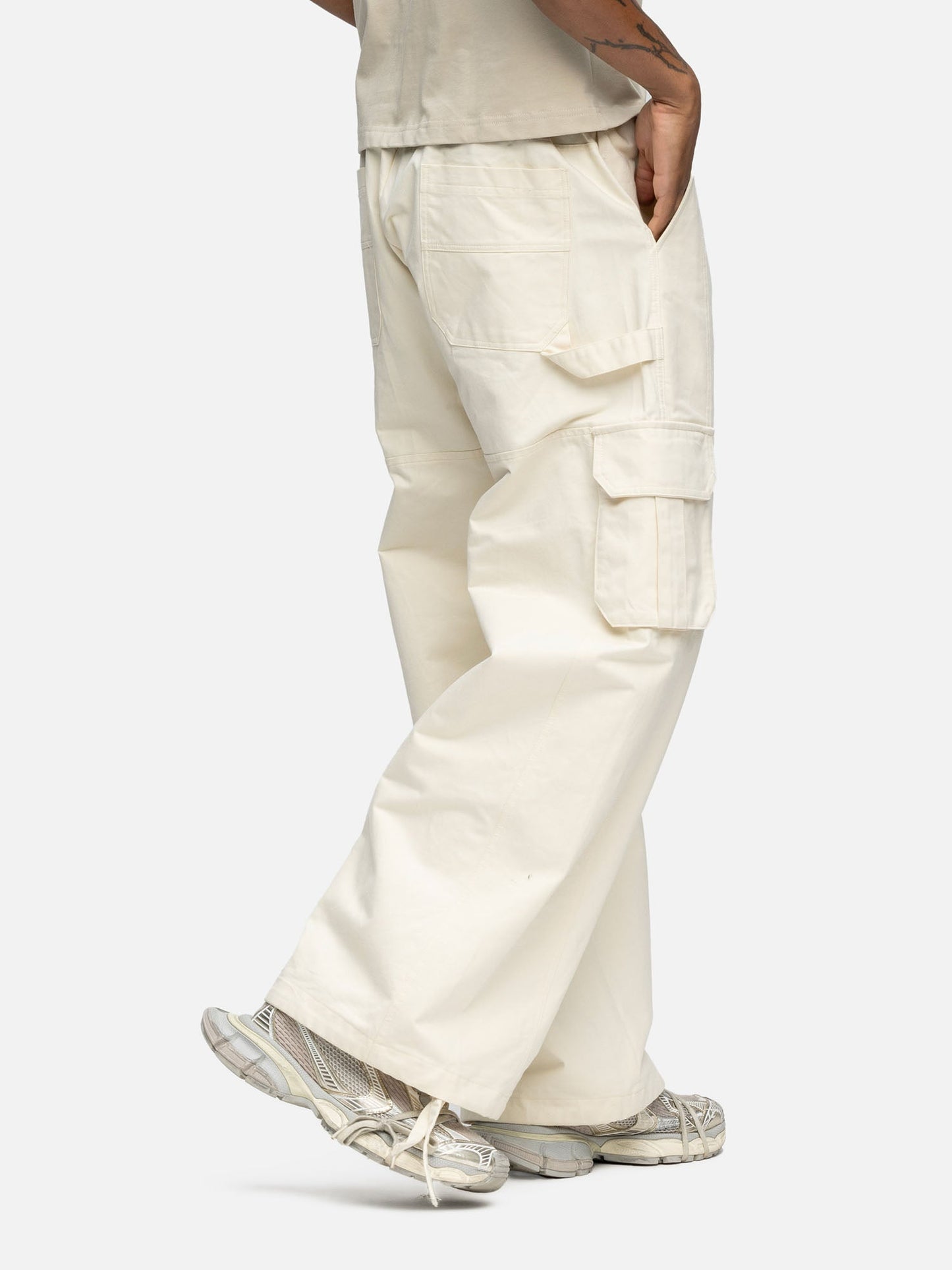 W1 CARGO BEIGE