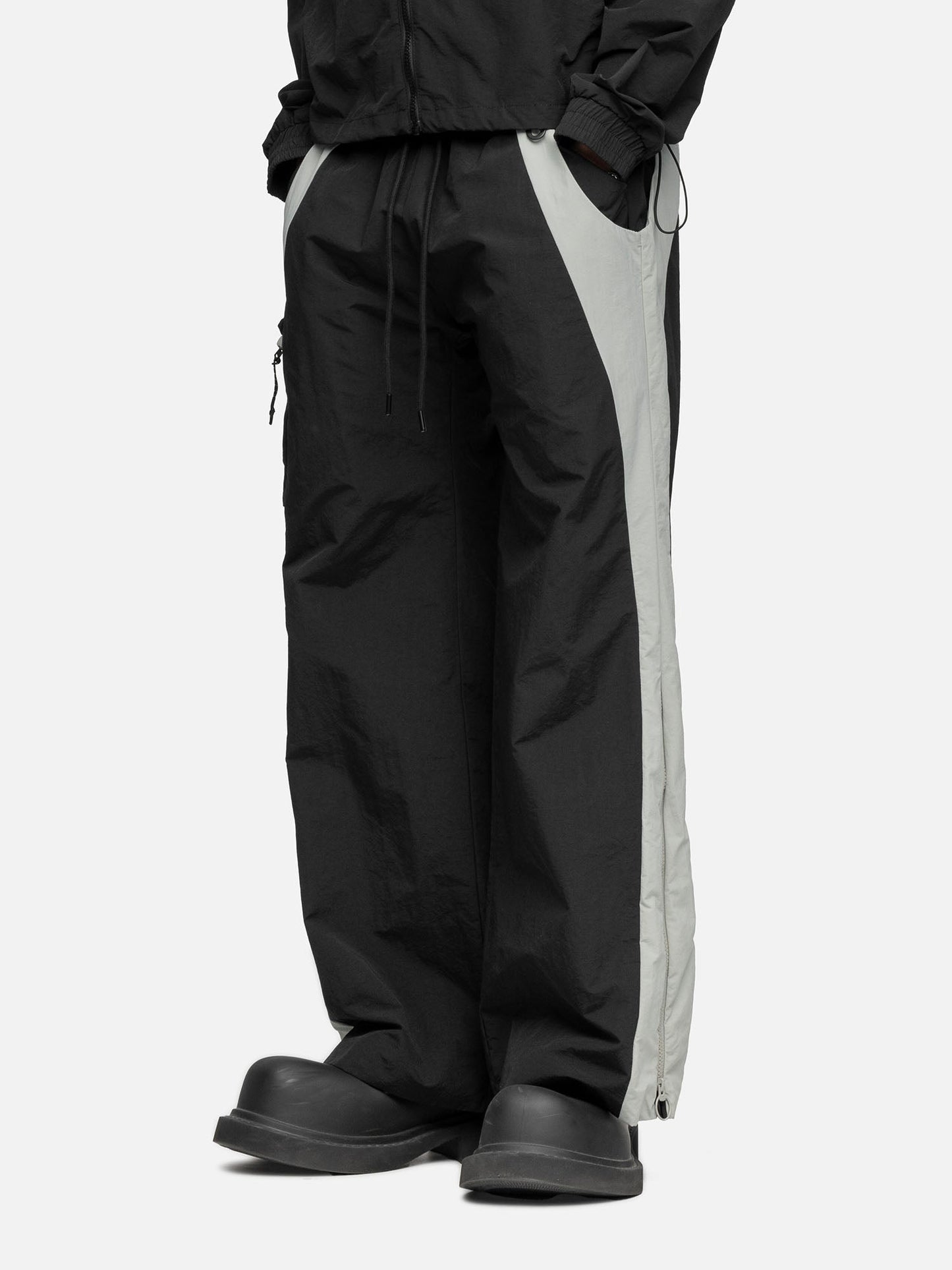 W2 CARGO MONO