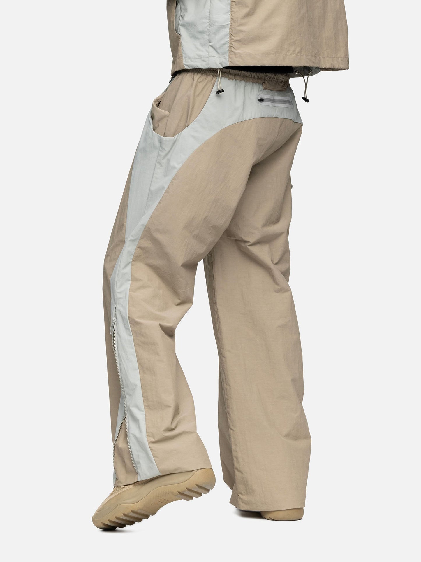 W2 CARGO OCHRE