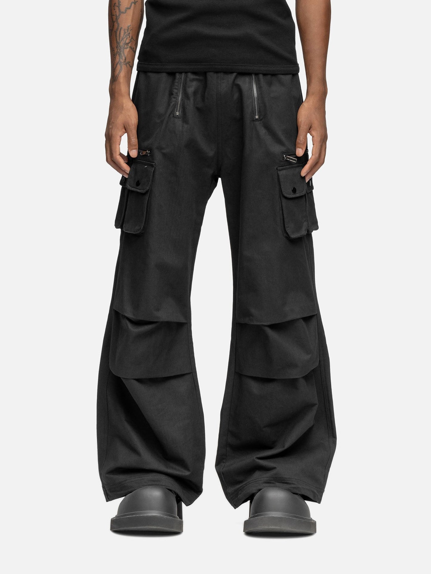 W5 CARGO BLACK