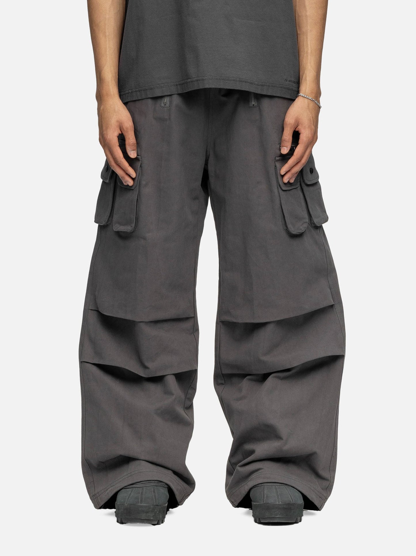 W5 CARGO CHARCOAL