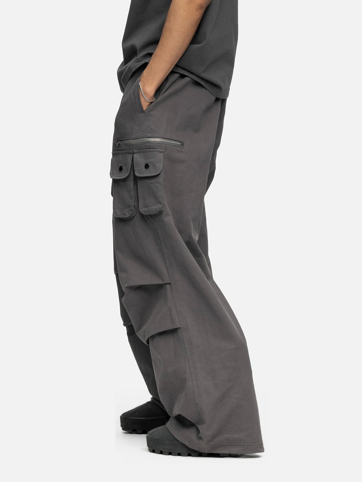 W5 CARGO CHARCOAL