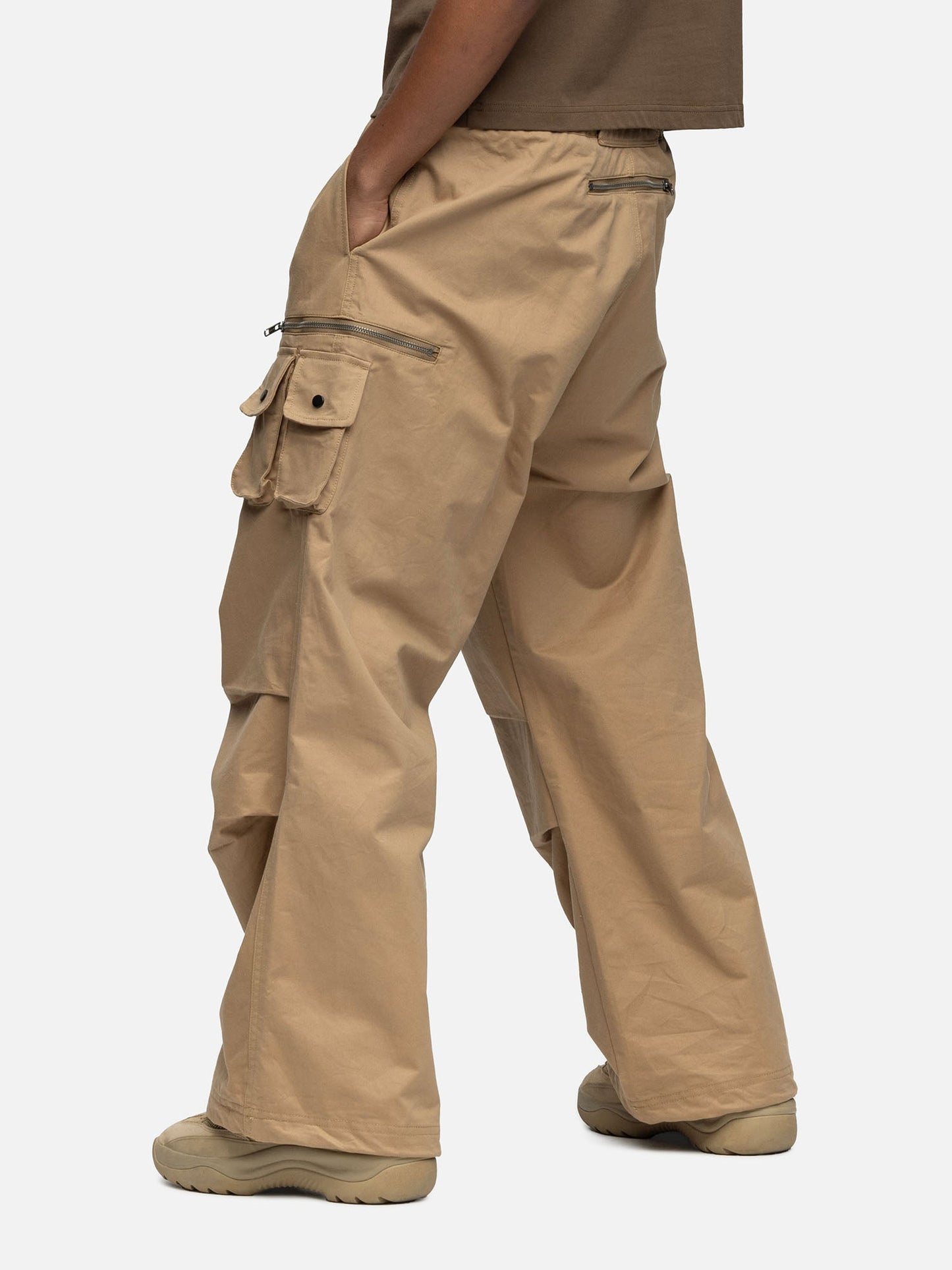 W5 CARGO DESERT