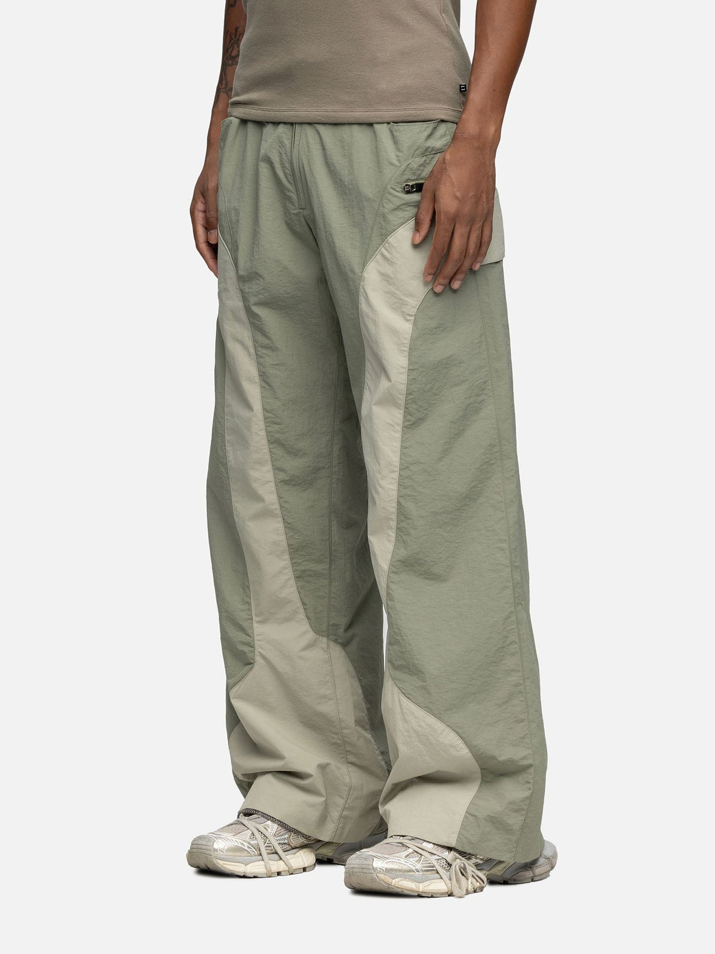 W7 CARGO SAGE