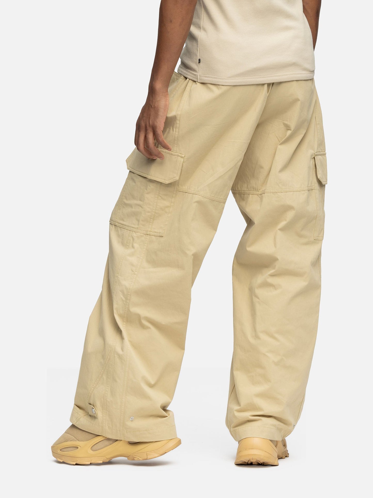 W8 CARGO KHAKI