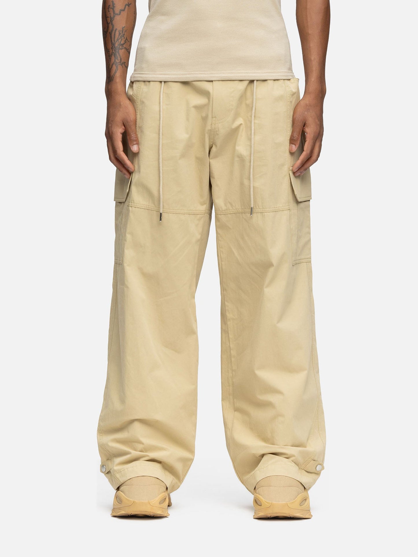 W8 CARGO KHAKI