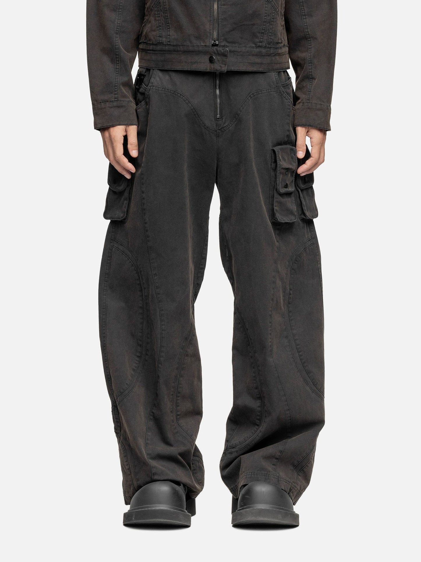 W6 CARGO RUST
