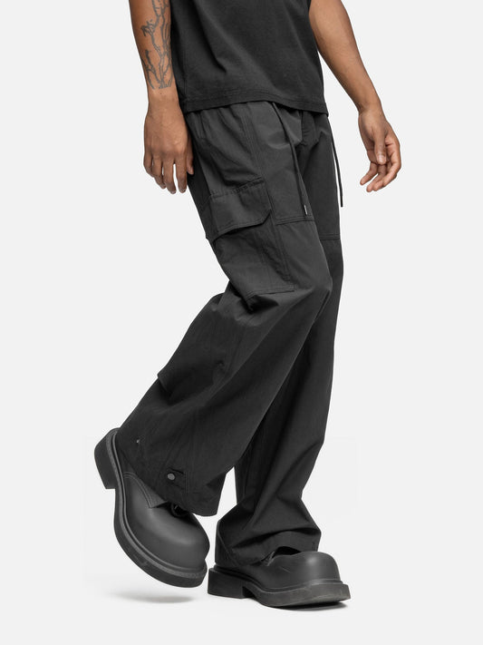 W8 CARGO BLACK