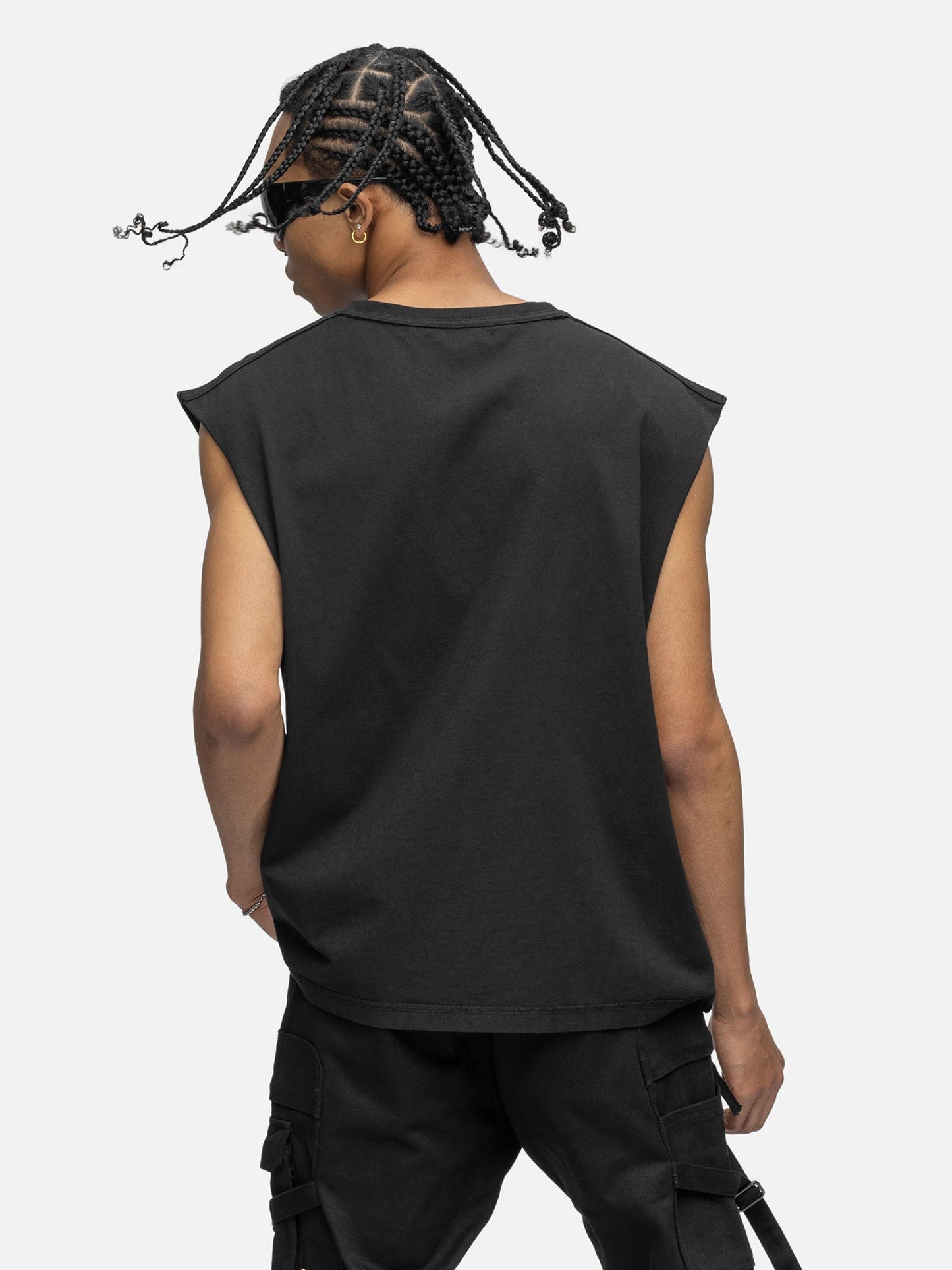 SLEEVELESS T-SHIRT BLACK