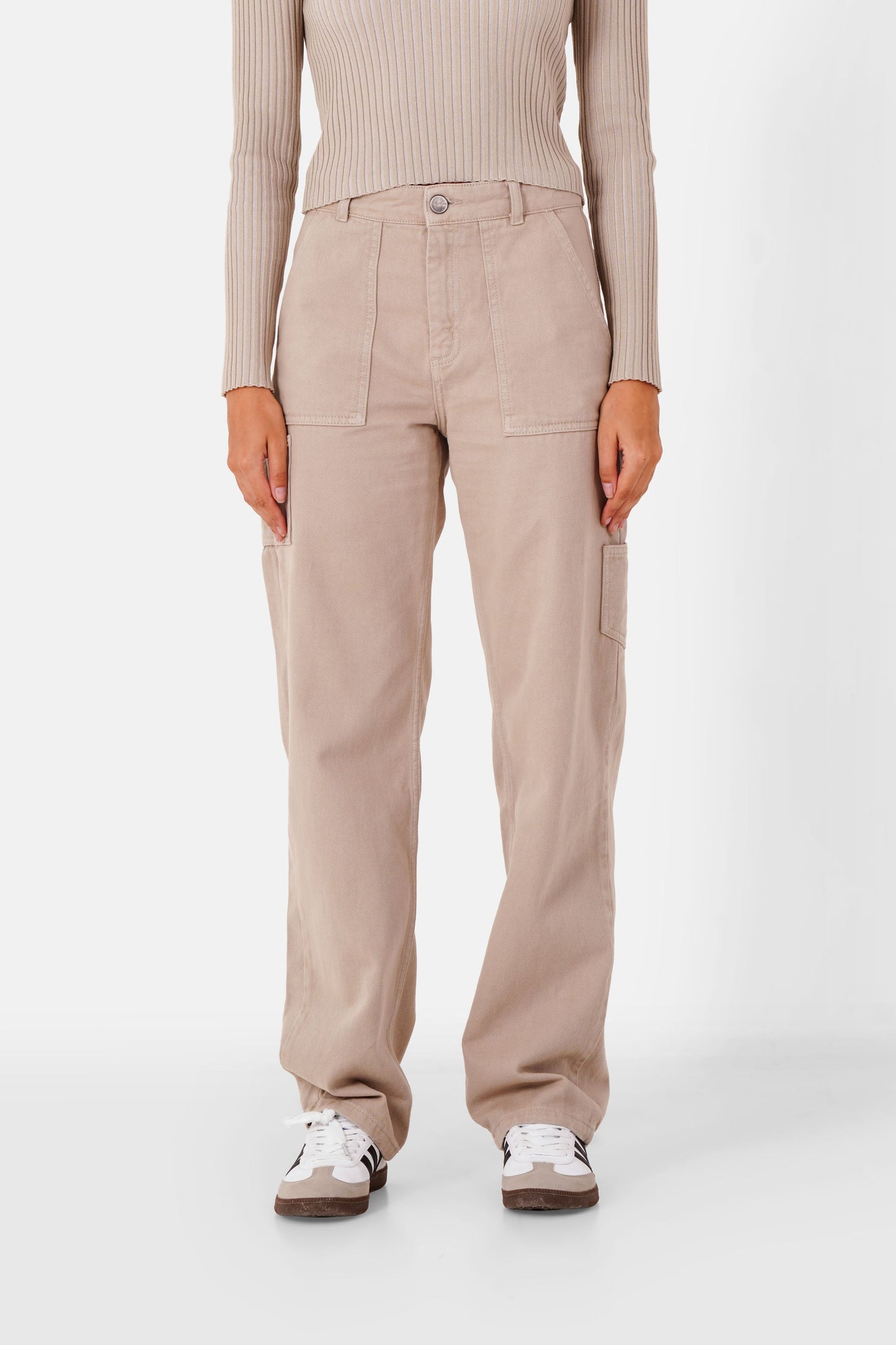 Carpenter pants with pockets Beige