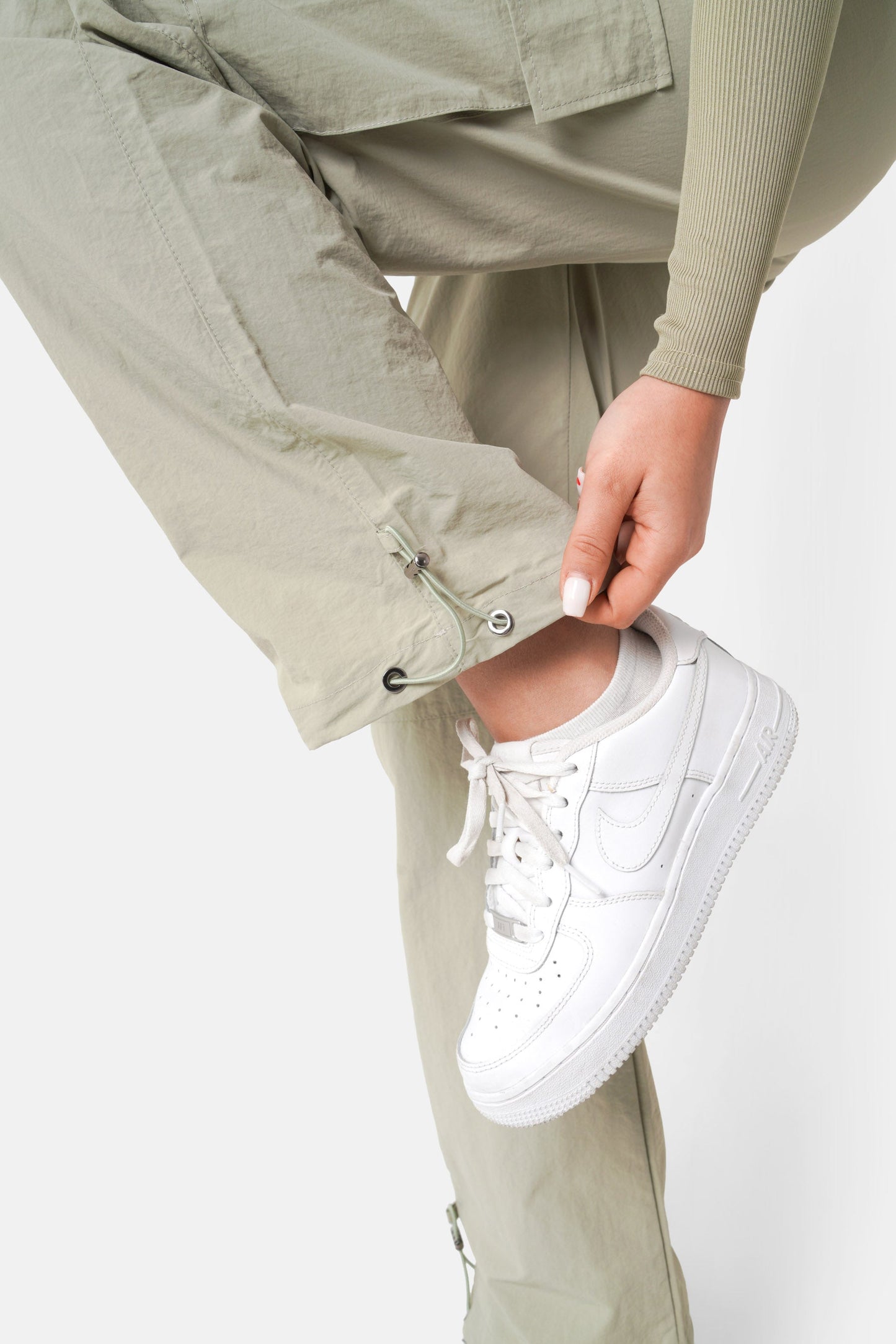 Nylon cargo pocket pants khaki Green