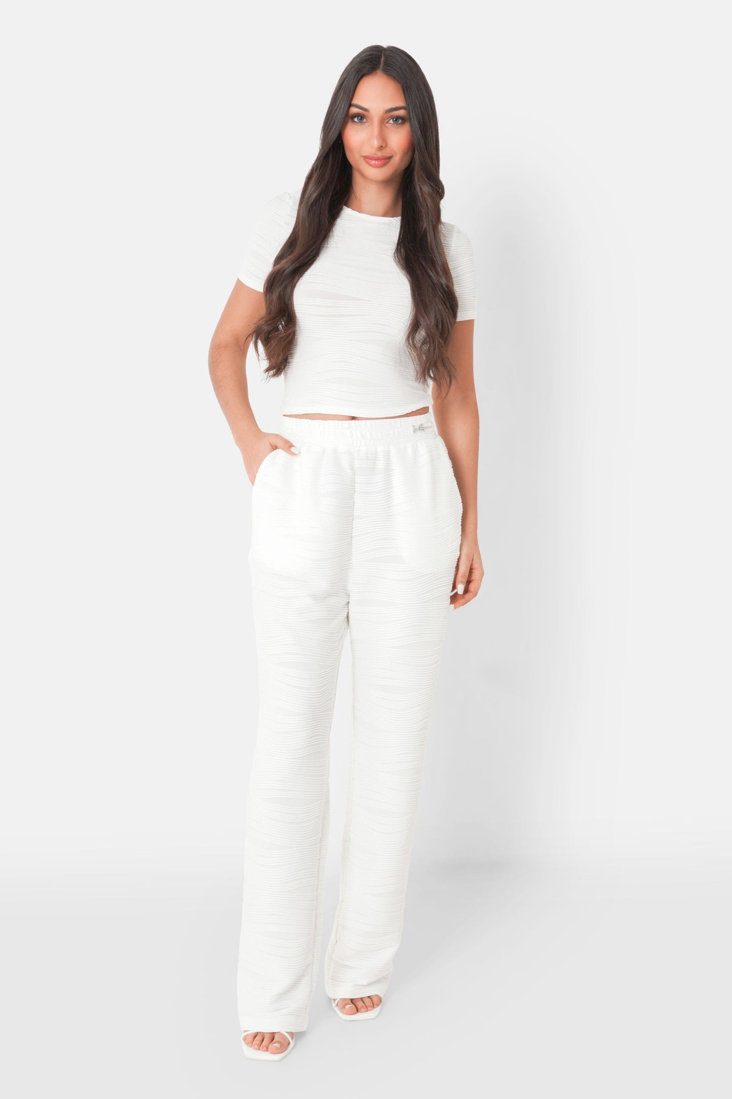 Jewel textured wavy pant White