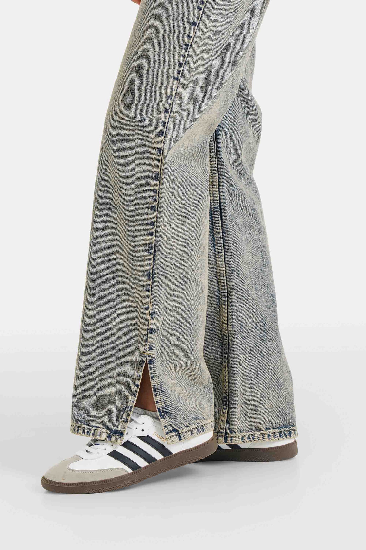 Slit regular faded jeans Blue